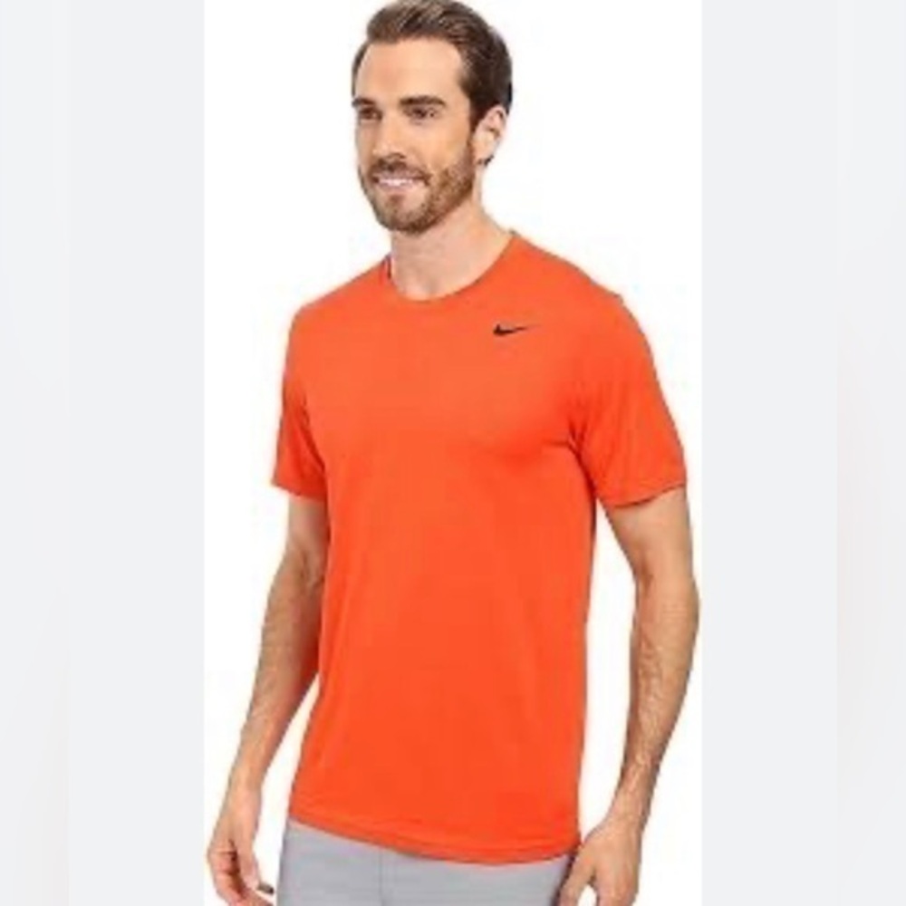 Nike Dry fit orange crewneck athletic short sleeve workout T-shirt size XL